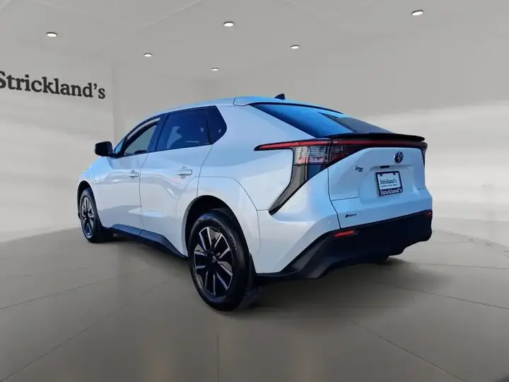 Toyota Bz 2026 photo 4
