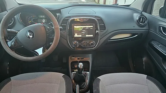 Renault Captur 2016 photo 2