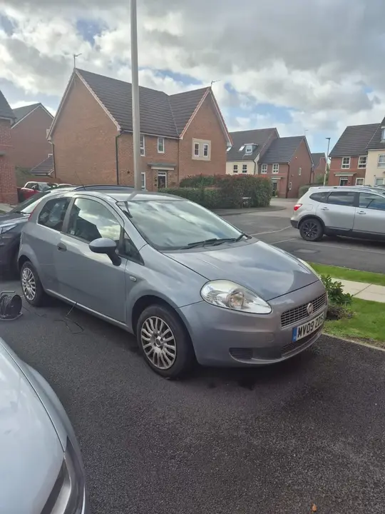 Fiat Grande Punto 2009 photo 3