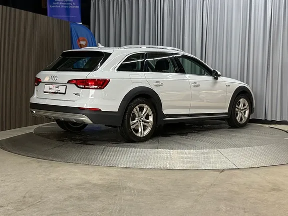 Audi A4 Allroad 2017 photo 2