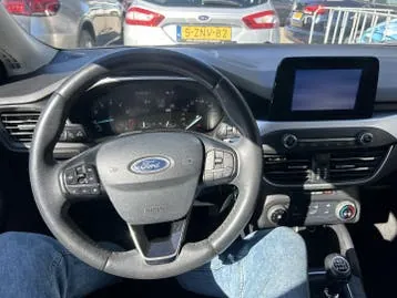 Ford Focus 2019 photo 3