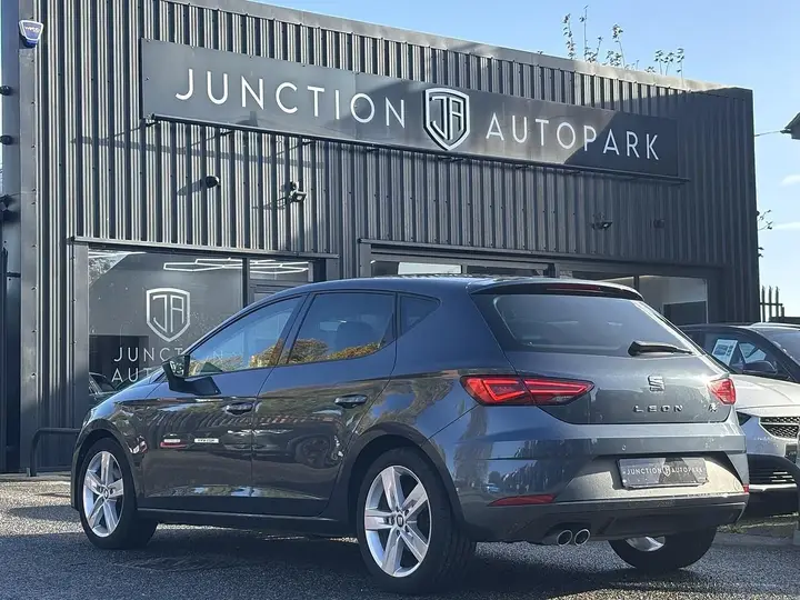 Seat Leon 2018 photo 2