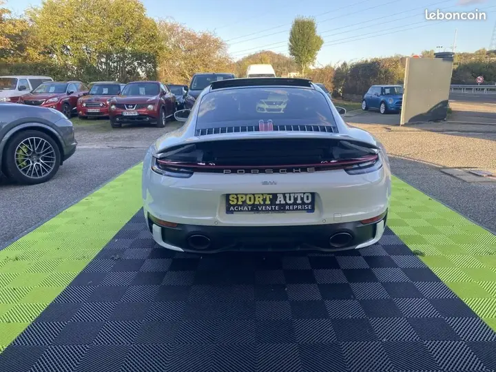 Porsche 911 2019 photo 4