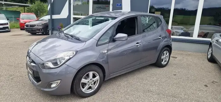 Hyundai Ix20 2012 photo 2