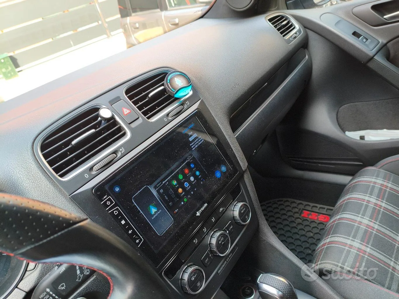 Volkswagen Golf 2011 photo 4