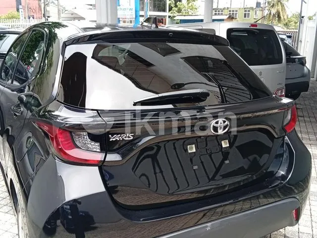 Toyota Yaris 2023 photo 2