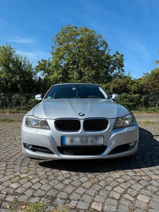 BMW 318I