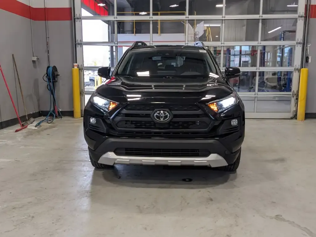 Toyota Rav4 2021 photo 3