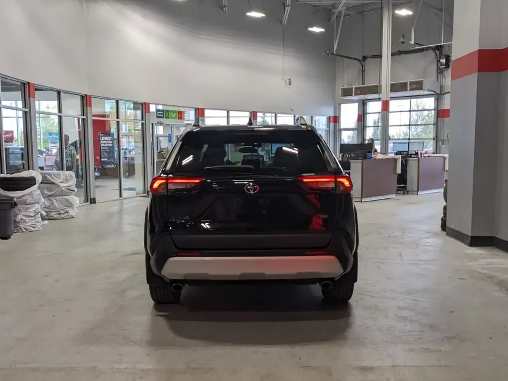 Toyota Rav4 2021 photo 4