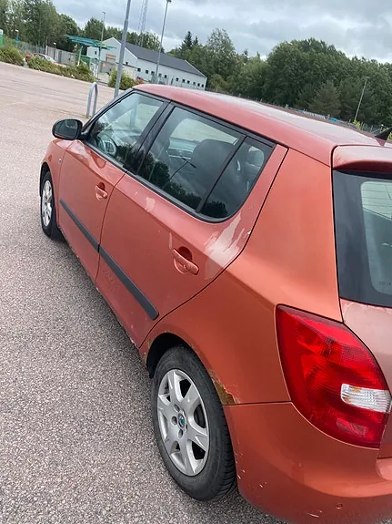 Skoda Fabia 2008 photo 4