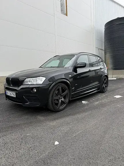 BMW X3 2011 photo 2