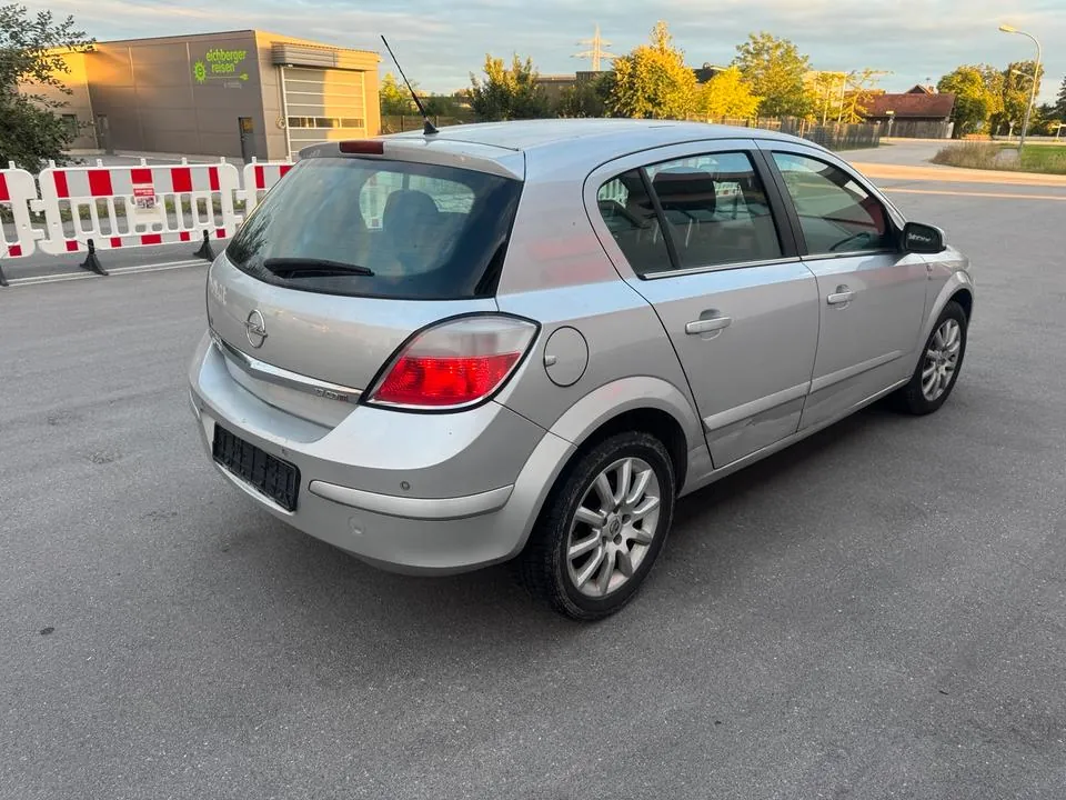 Opel Astra H