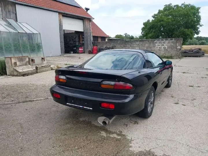 Chevrolet Camaro 1998 photo 3
