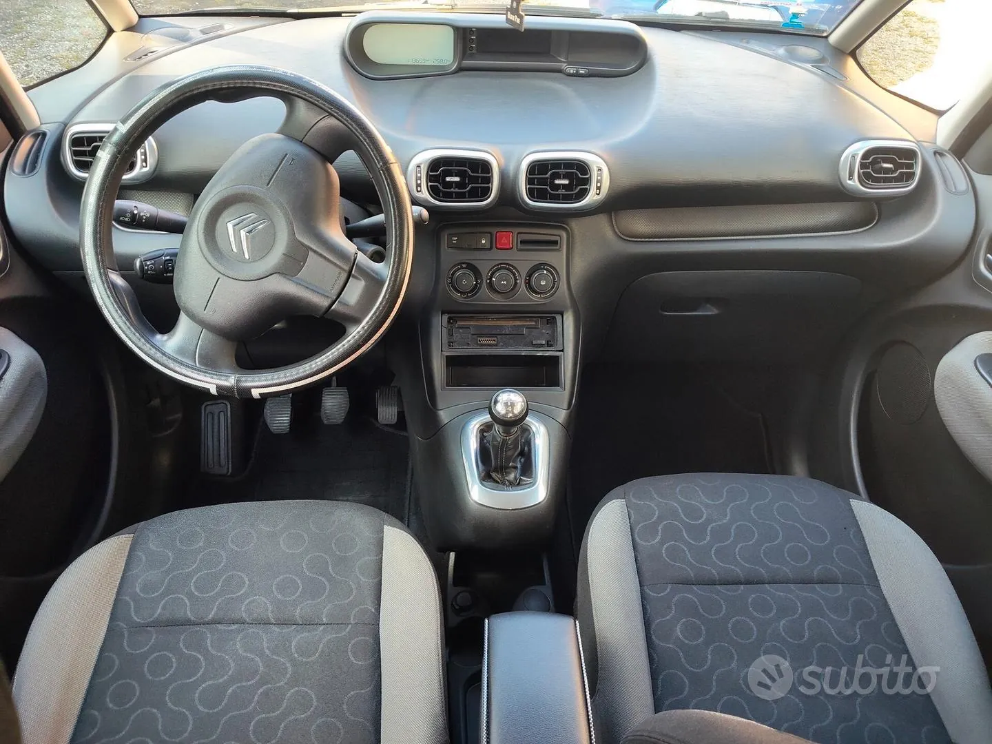 Citroen C3 Picasso 2009 photo 2