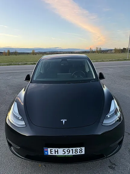 Tesla Model Y 2024 photo 5