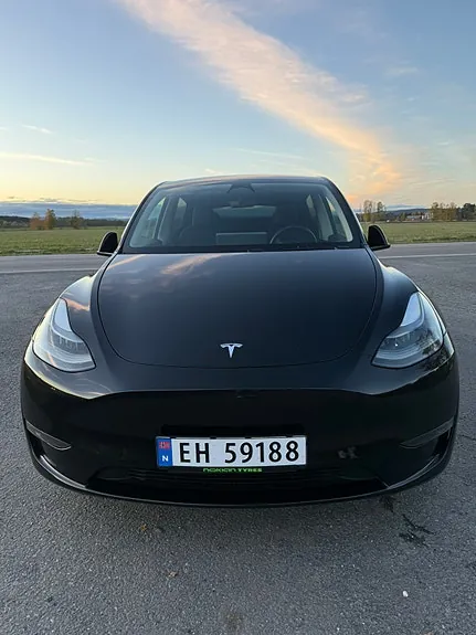 Tesla Model Y 2024 photo 4