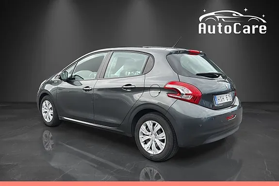 Peugeot 208 2013 photo 3