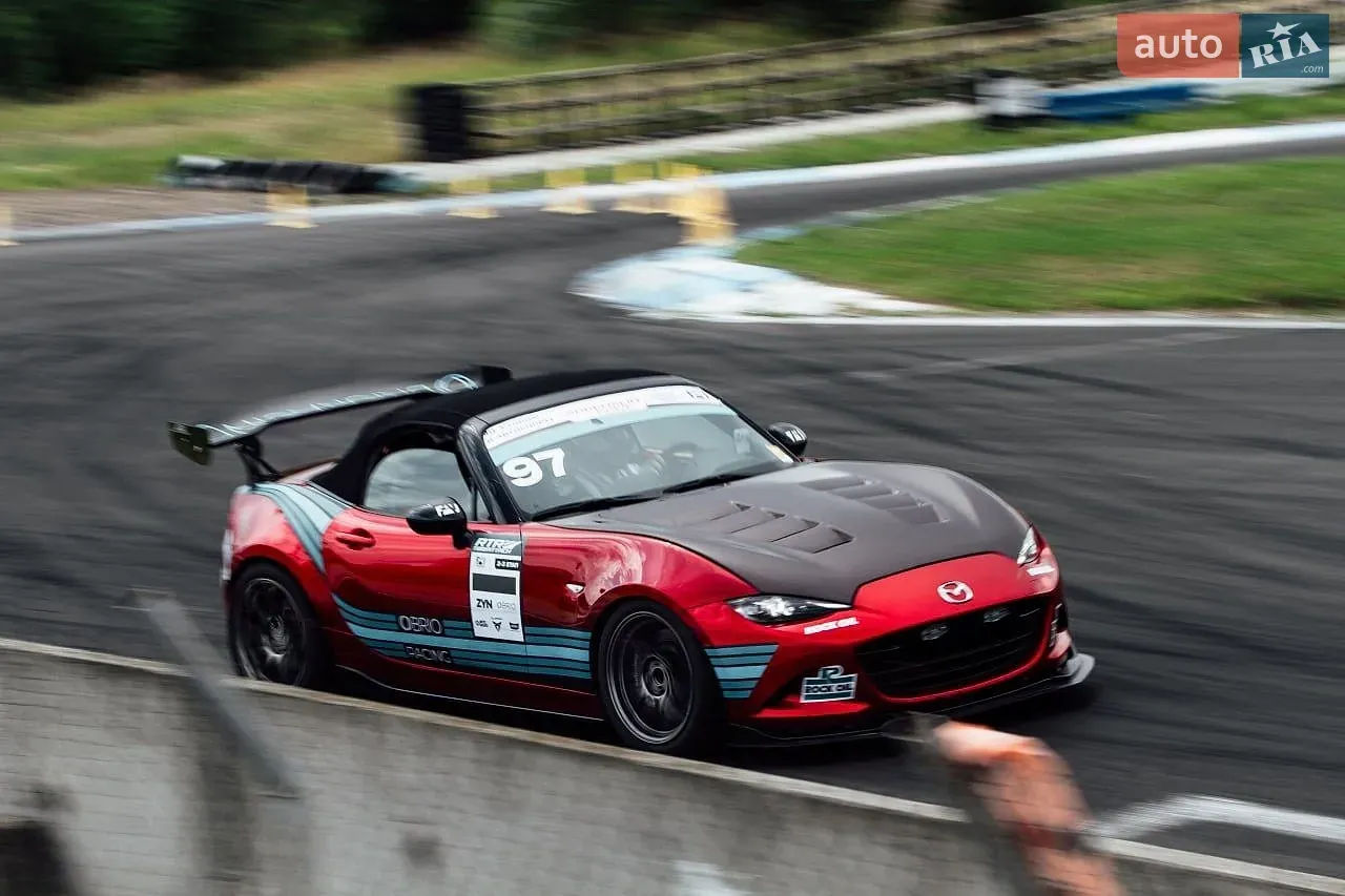Mazda Mx-5 2022 photo 2