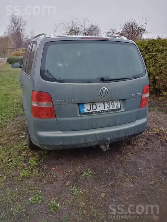 Volkswagen Touran 2005 photo 5