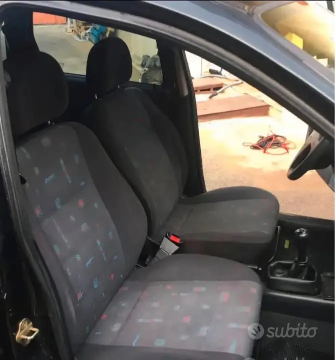Opel Corsa 2000 photo 4