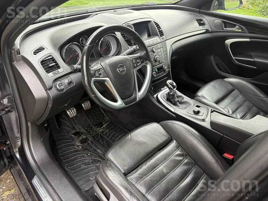 Opel Insignia 2011 photo 2