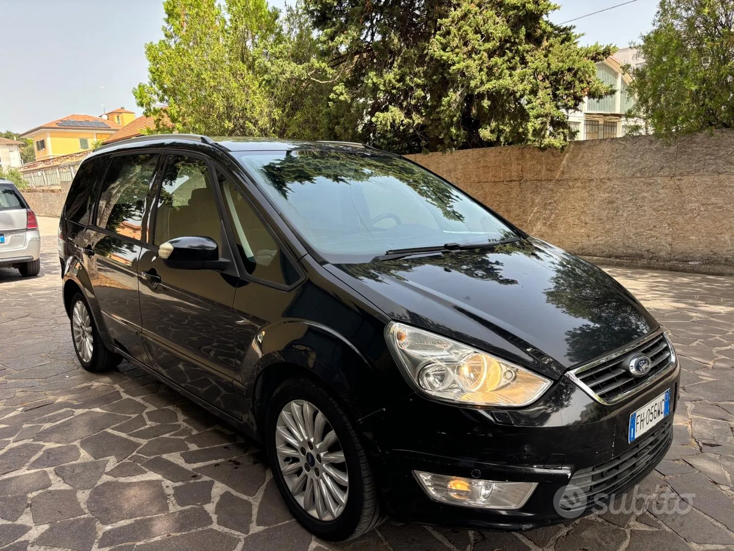 Ford Galaxy 2014 photo 3