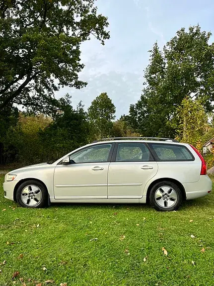 Volvo V50 2011 photo 3