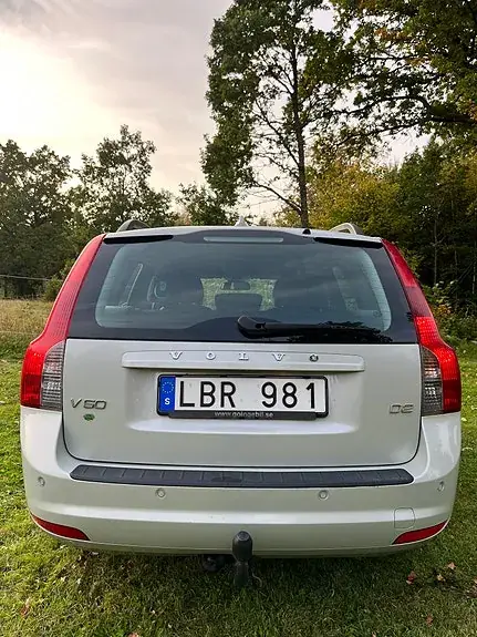 Volvo V50 2011 photo 5