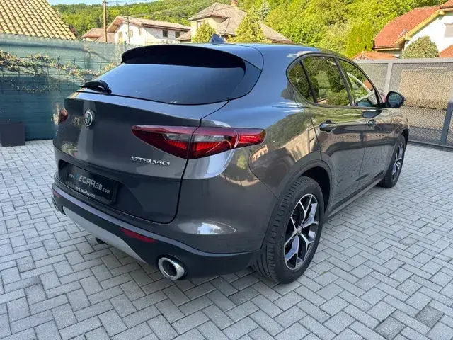 Alfa Romeo Stelvio 2021 photo 3