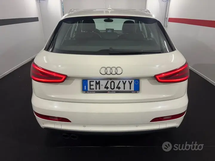 Audi Q3 2012 photo 5