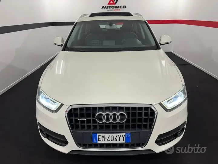 Audi Q3 2012 photo 2