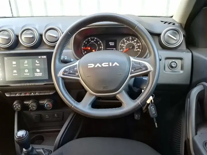 Dacia Duster 2023 photo 3