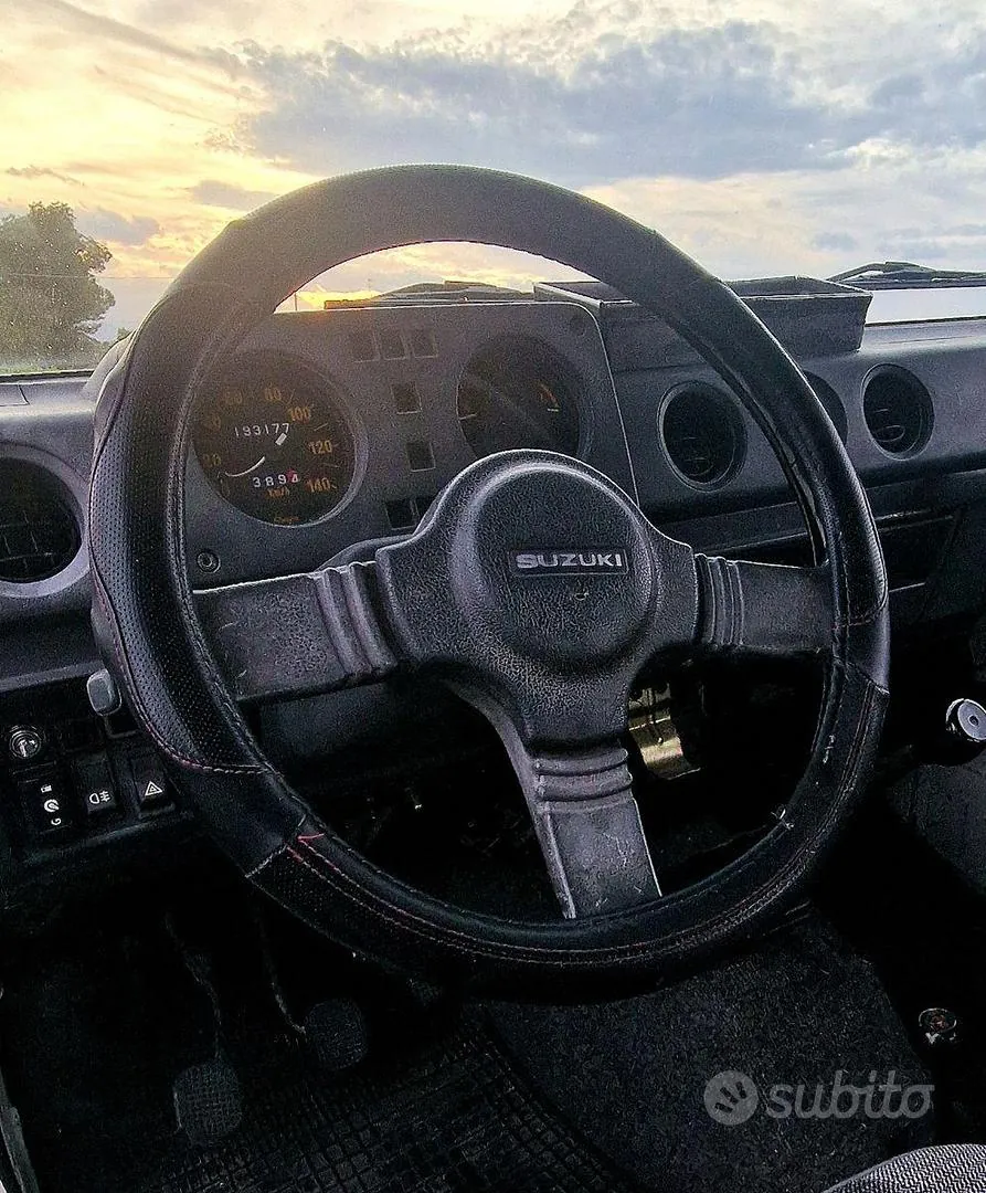Suzuki Santana Samurai 1993 photo 4