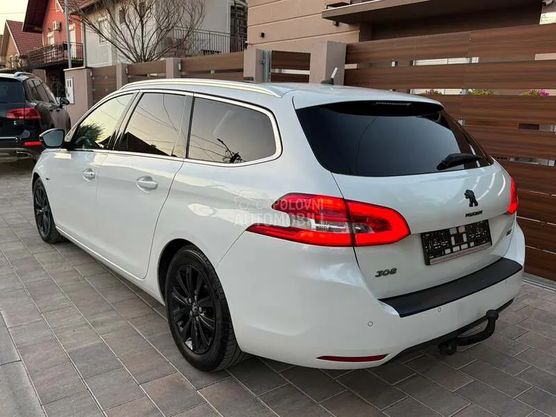 Peugeot 308 2014 photo 5