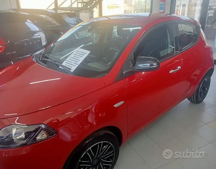 Lancia Ypsilon 2021 photo 2