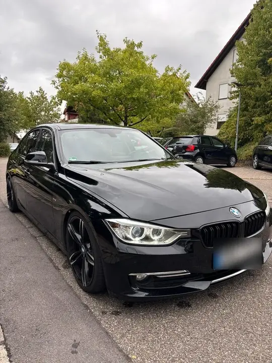 BMW F30