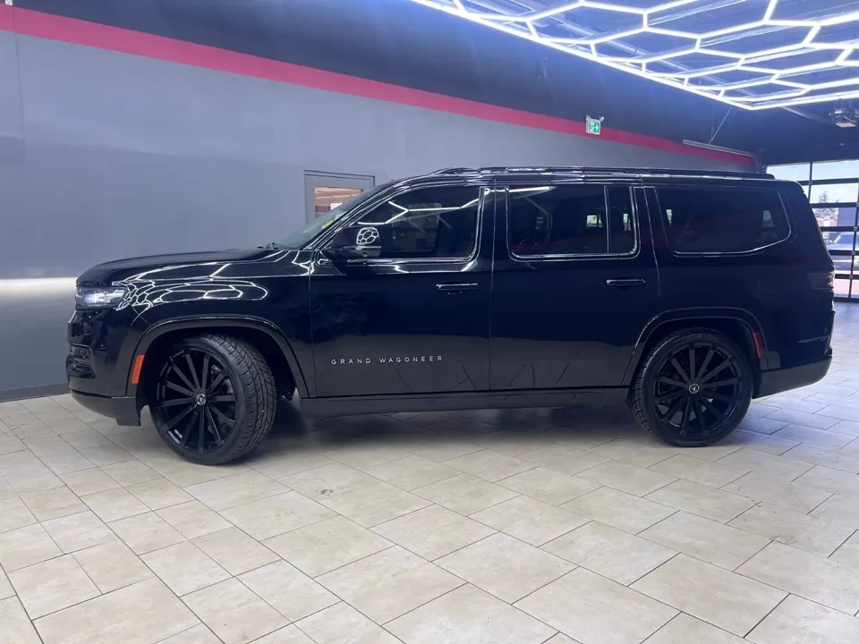 Jeep Grand Wagoneer 2023 photo 4