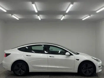 Tesla Model 3 2022 photo 3