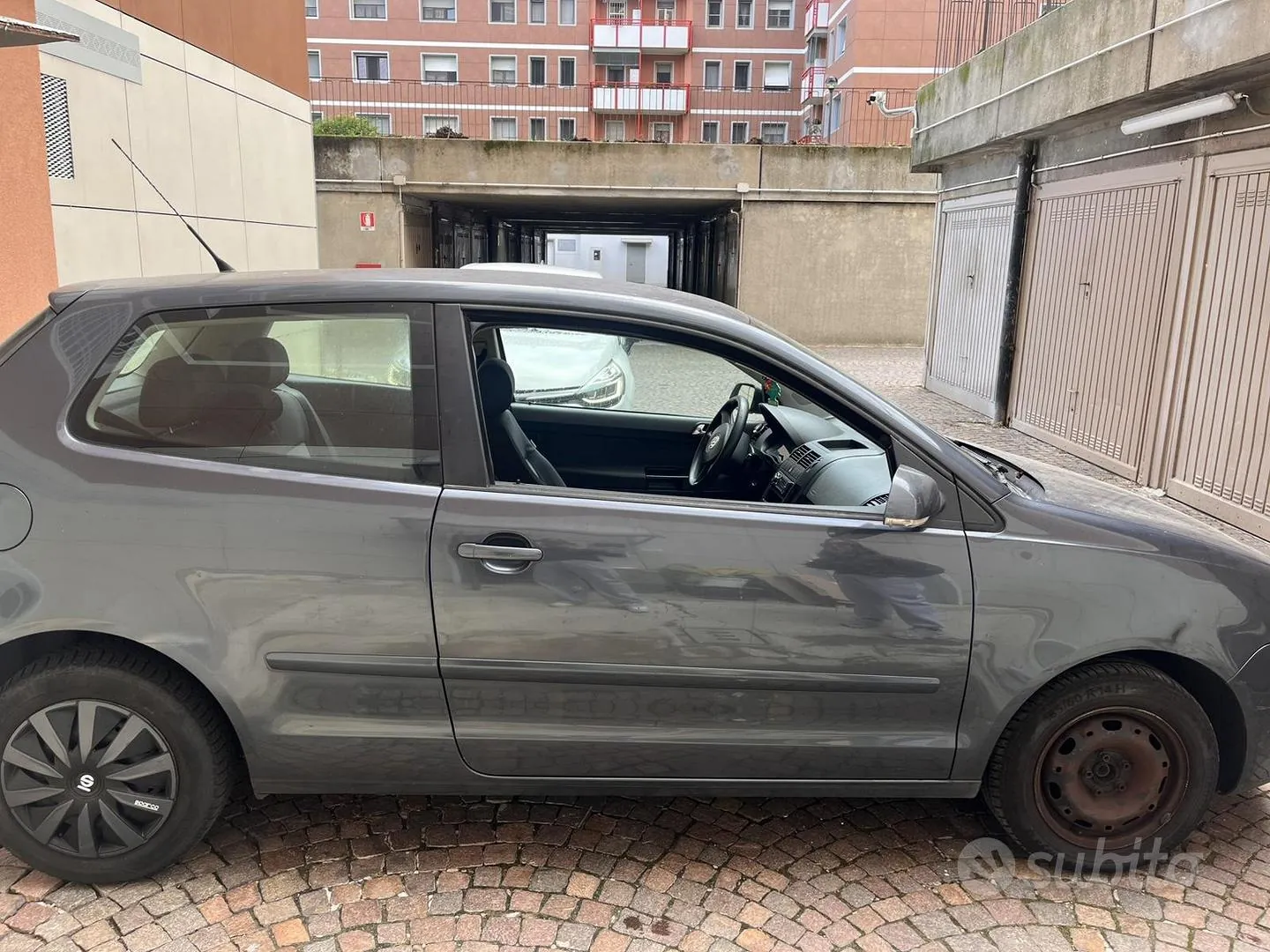 Volkswagen Polo 2005 photo 3