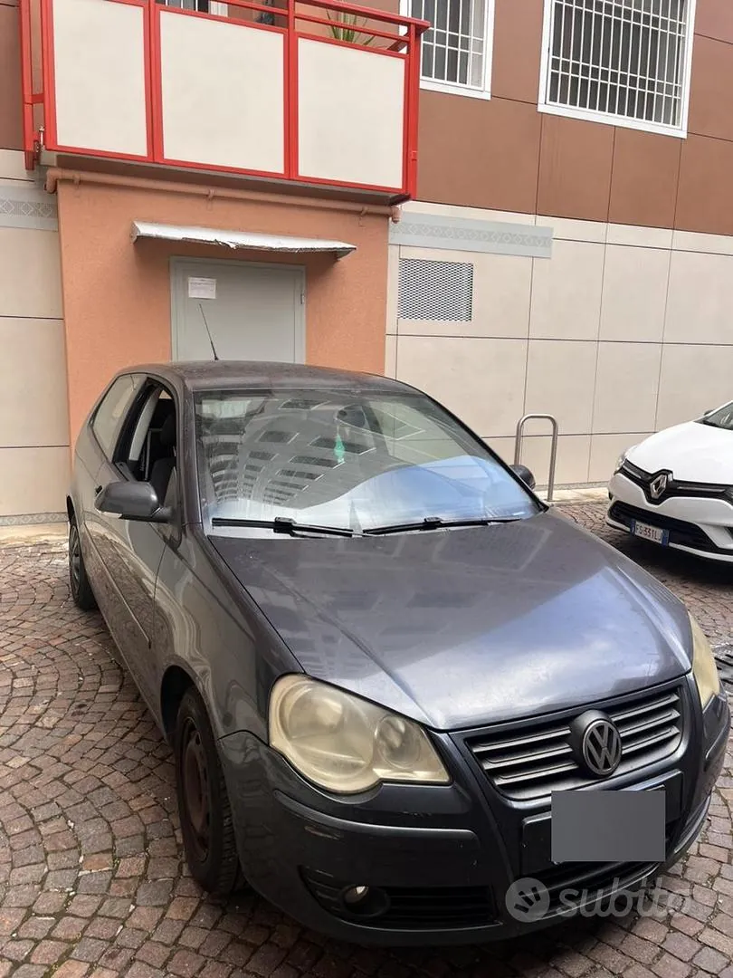 Volkswagen Polo 2005 photo 2