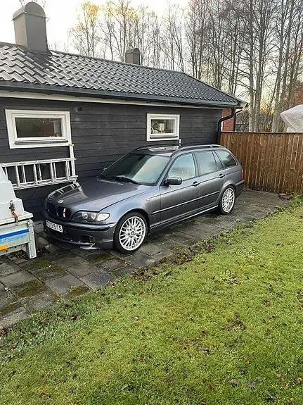 BMW 325I