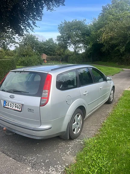Ford Focus 2007 photo 2