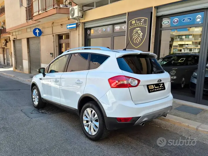 Ford Kuga 2011 photo 4