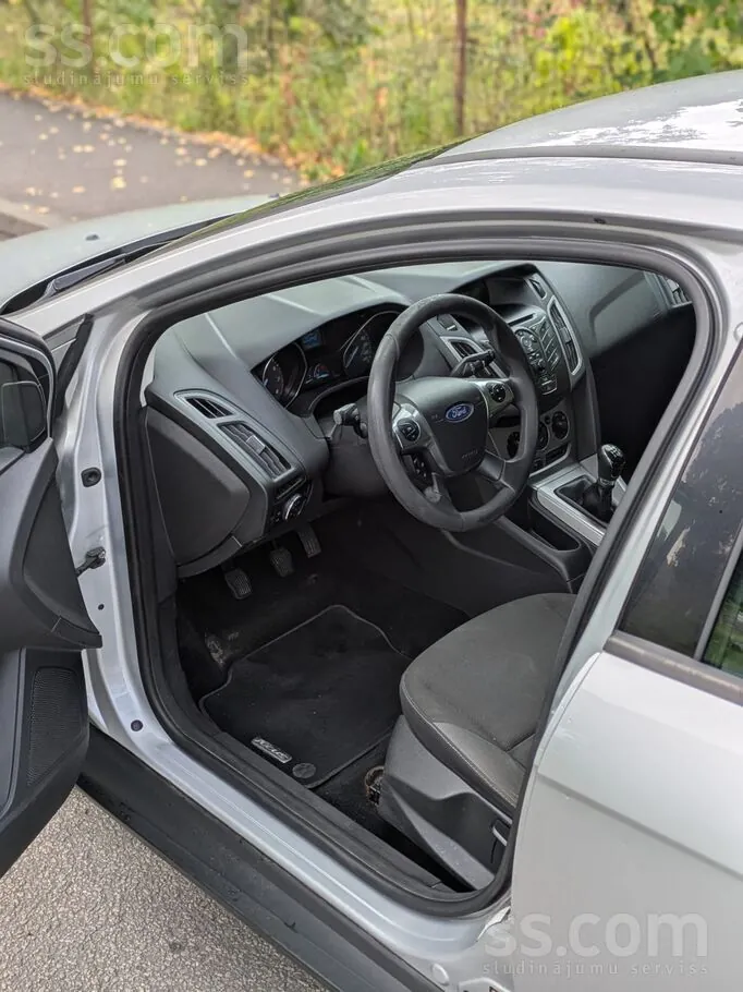 Ford Focus 2013 photo 5