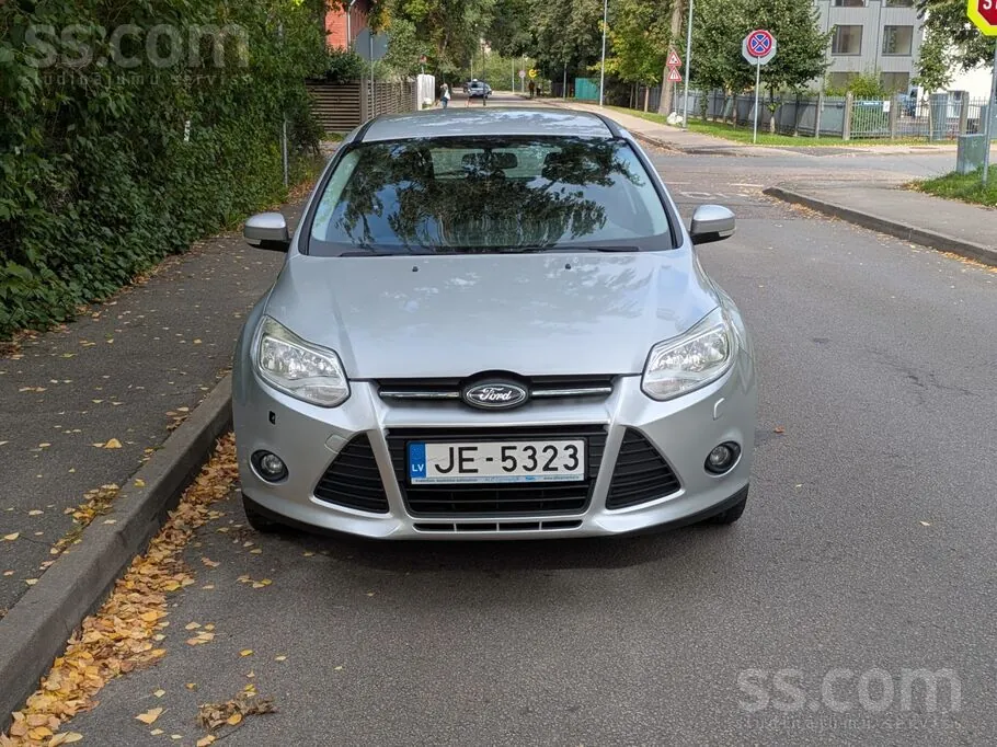 Ford Focus 2013 photo 4
