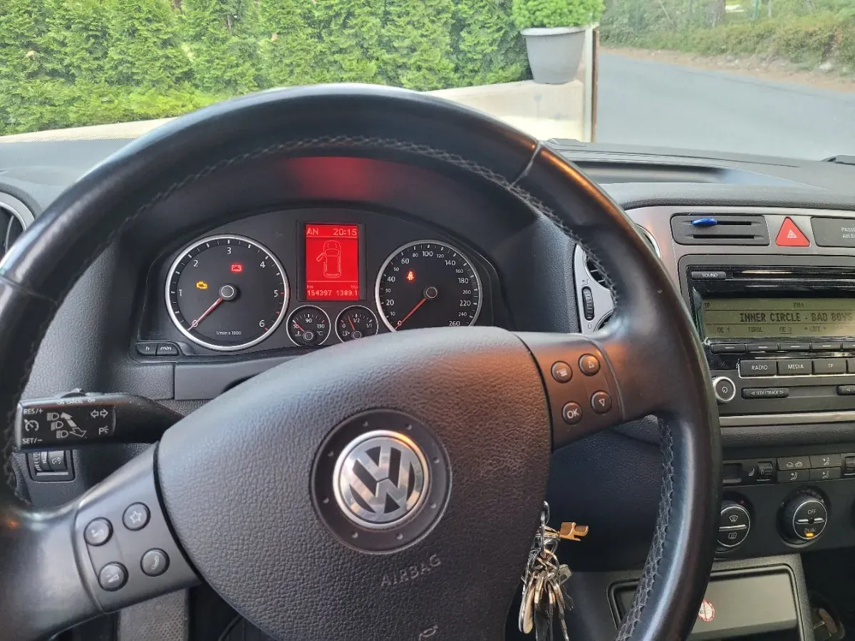 Volkswagen Tiguan 2008 photo 2