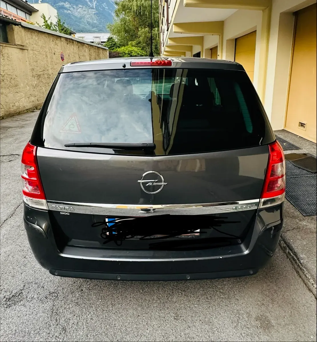 Opel Zafira 2010 photo 3