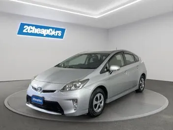 Toyota Prius 2015 photo 2