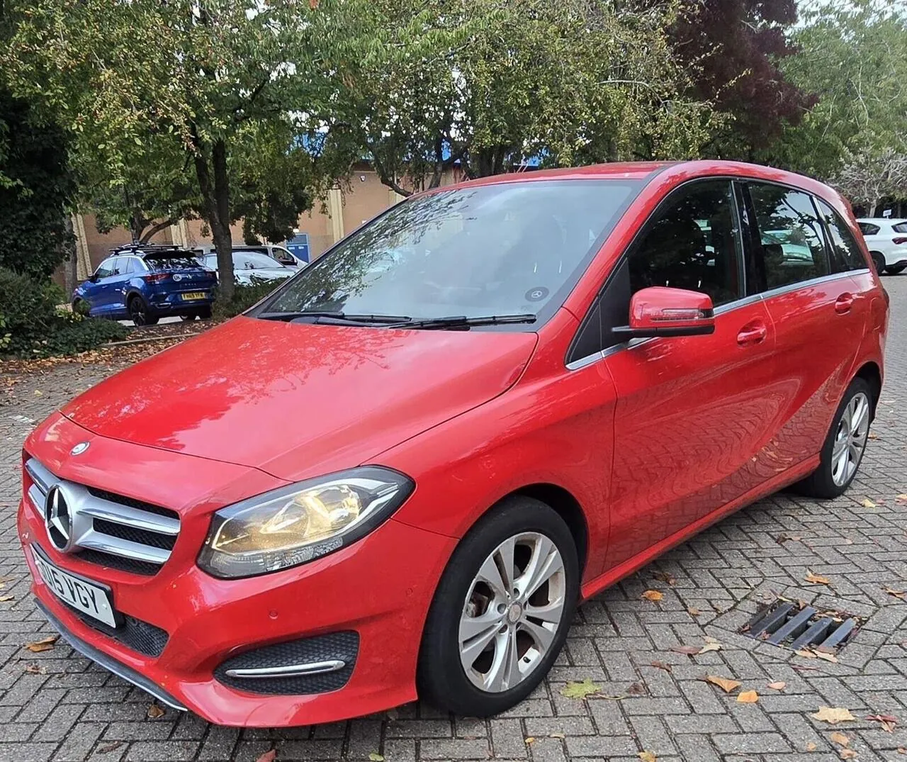 Mercedes-Benz B-Class 2015 photo 2