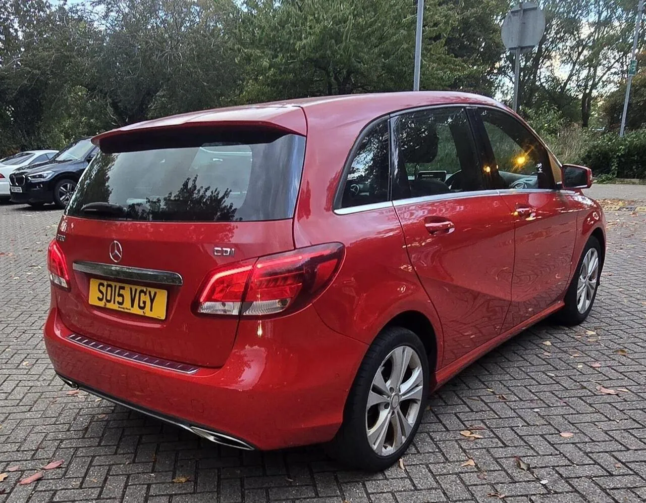 Mercedes-Benz B-Class 2015 photo 3